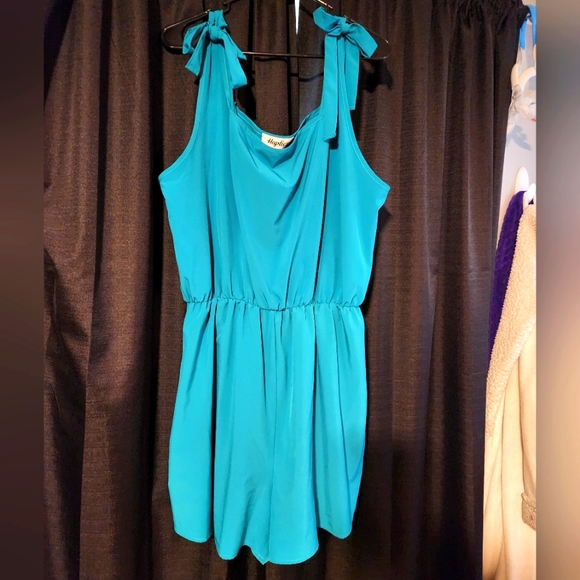 Teal Romper with Pockets - Picture 2 of 4